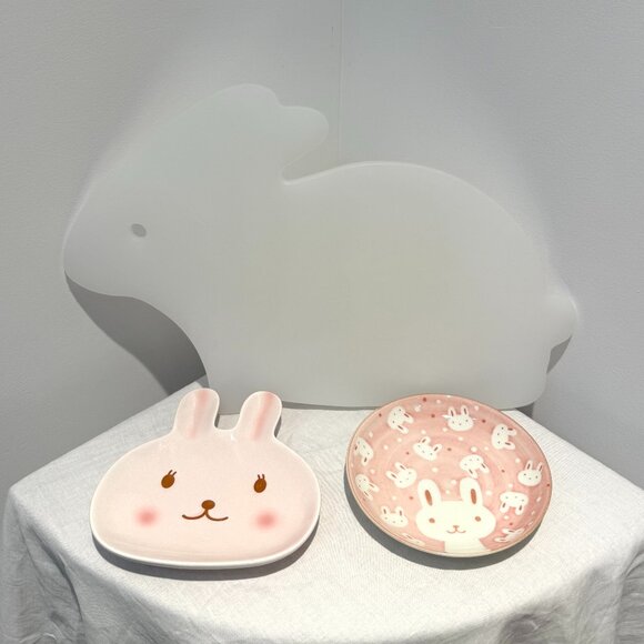 3/$20 Japanese Bunny Rabbit Bowls – 2 Cute Kawaii Plates + 1 Bunny Cutting Board - Picture 1 of 2